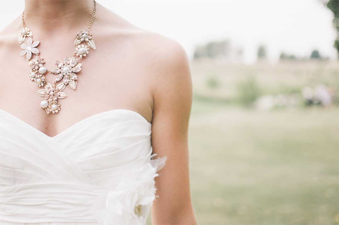 Wedding Jewelry Trends 2021 - Mountain Lake Weddings
